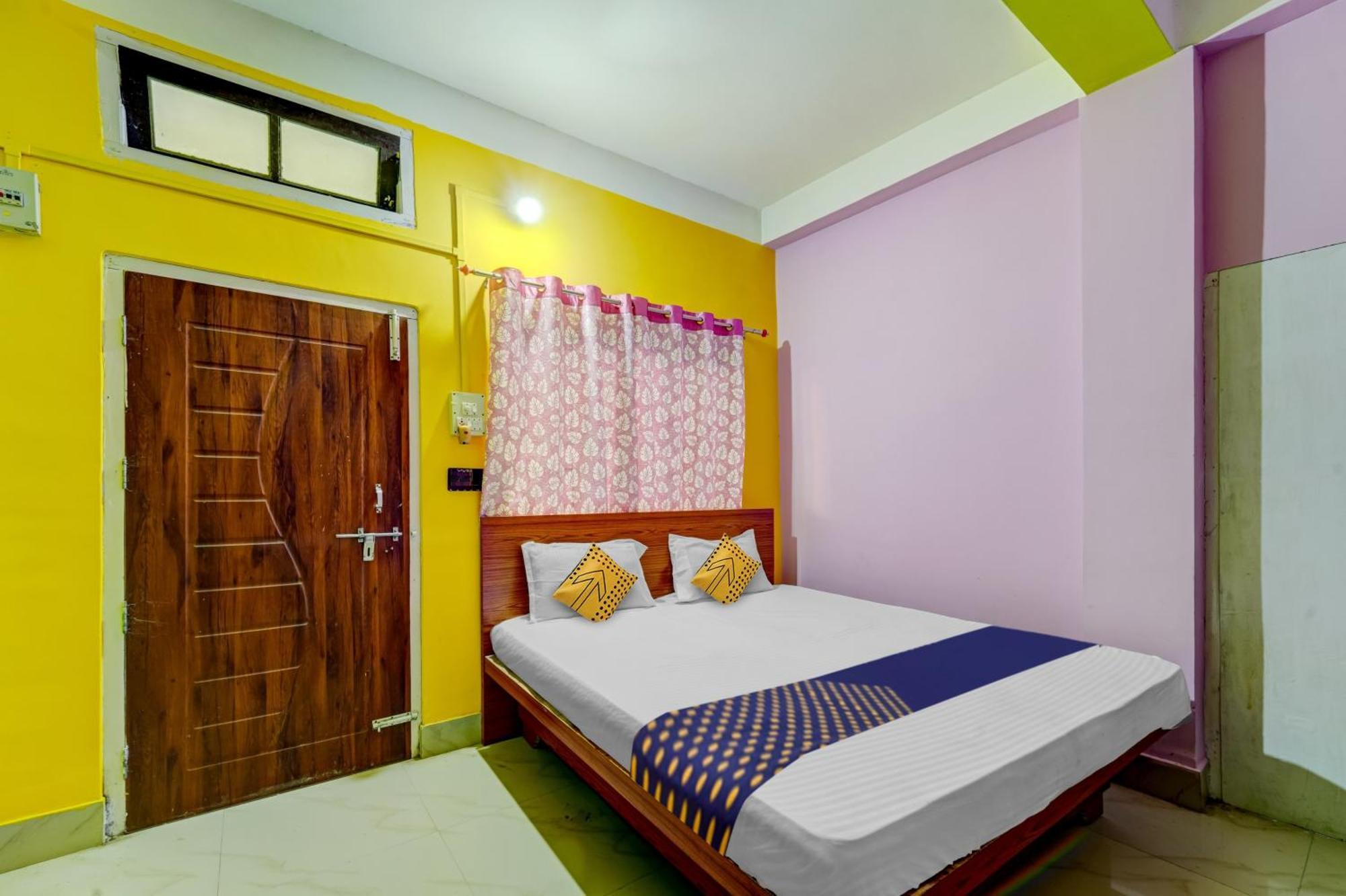 Hotel O Home Trimurti Guest House غاواهاتي المظهر الخارجي الصورة