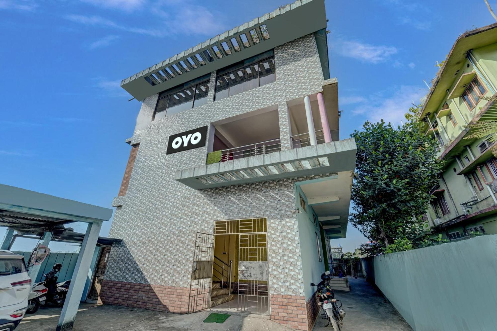 Hotel O Home Trimurti Guest House غاواهاتي المظهر الخارجي الصورة